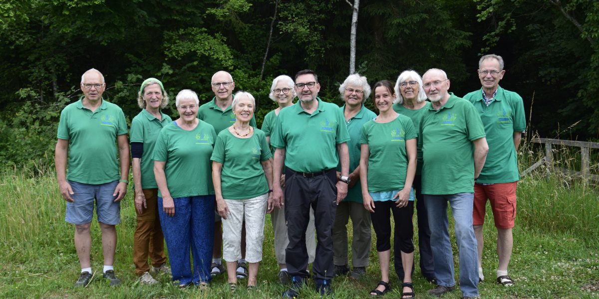 Gruppenbild mit MoorfüherInnen des Naturschutzzentrums Wilhelmsdorf