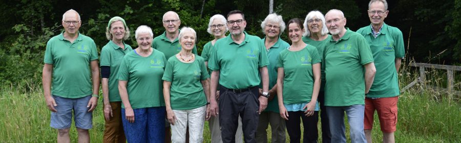 Gruppenbild mit MoorfüherInnen des Naturschutzzentrums Wilhelmsdorf